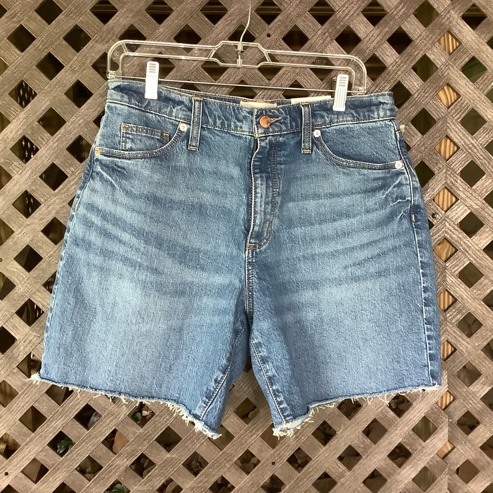 Cut-off denim shorts